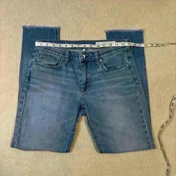 rag & bone Women's 27 Dre Low Rise Boyfriend Jeans in Mick w Holes Distressed - Picture 5 of 10